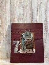 吉田キミコ| レリーフ作品「うさぎになりたかった猫」
